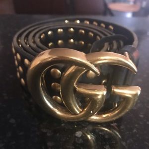 Women’s double G Gucci belt size 8-12 size 95 / 38